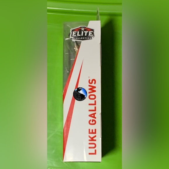 Autographed SLIGHTLY FADED SIGNATURE WWE Elite Collection Series 56 Luke Gallows - Picture 2 of 4